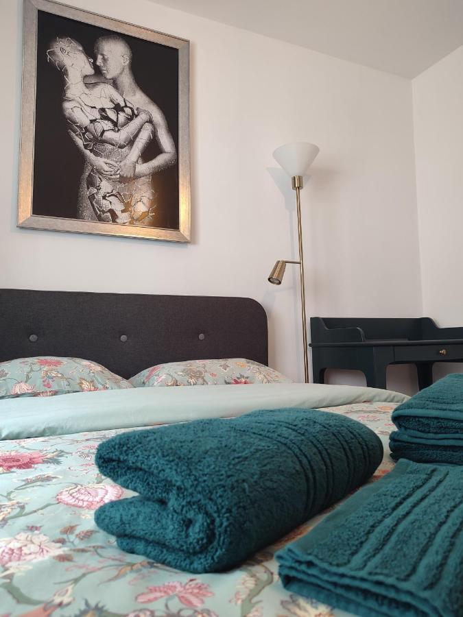 Historic Center Residence 2 บูคาเรสต์ ภายนอก รูปภาพ